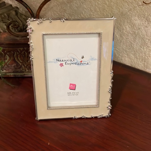 NWOT ivory enameled frame - Picture 1 of 7